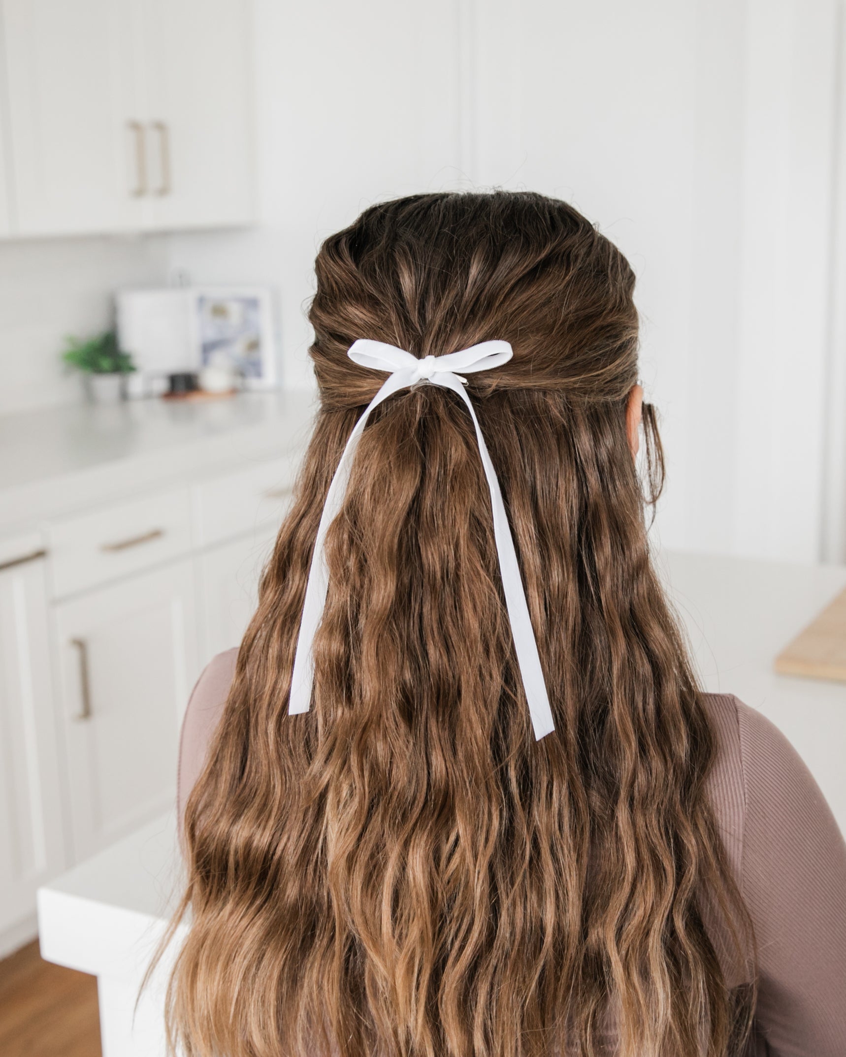 White | Statement Ribbon Bow