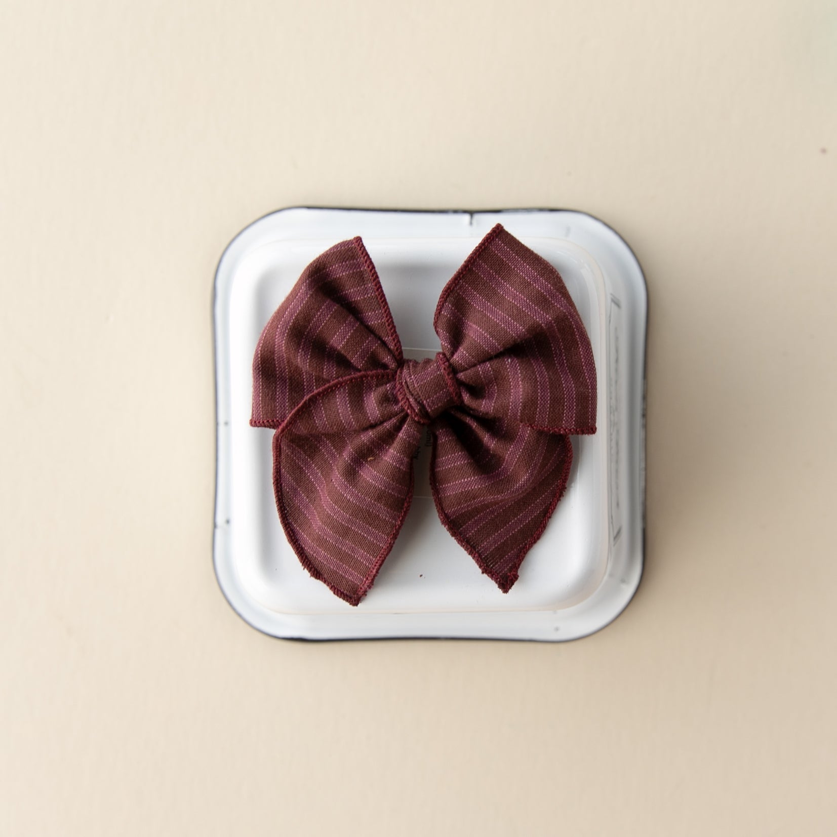 Raisin | Petite Party Bow