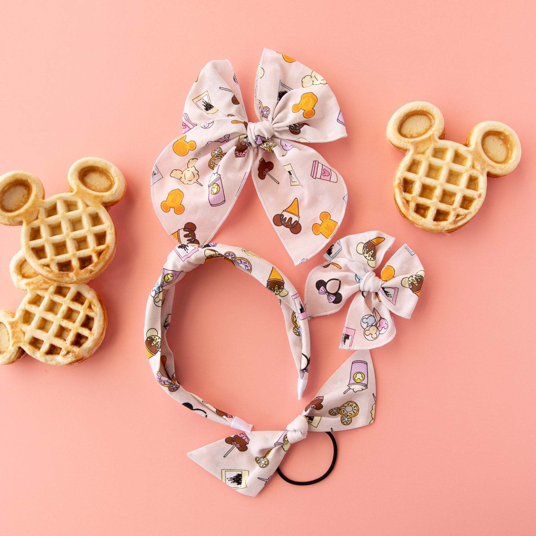 Trolley Treats | Pigtail Set - Petite Party Bow