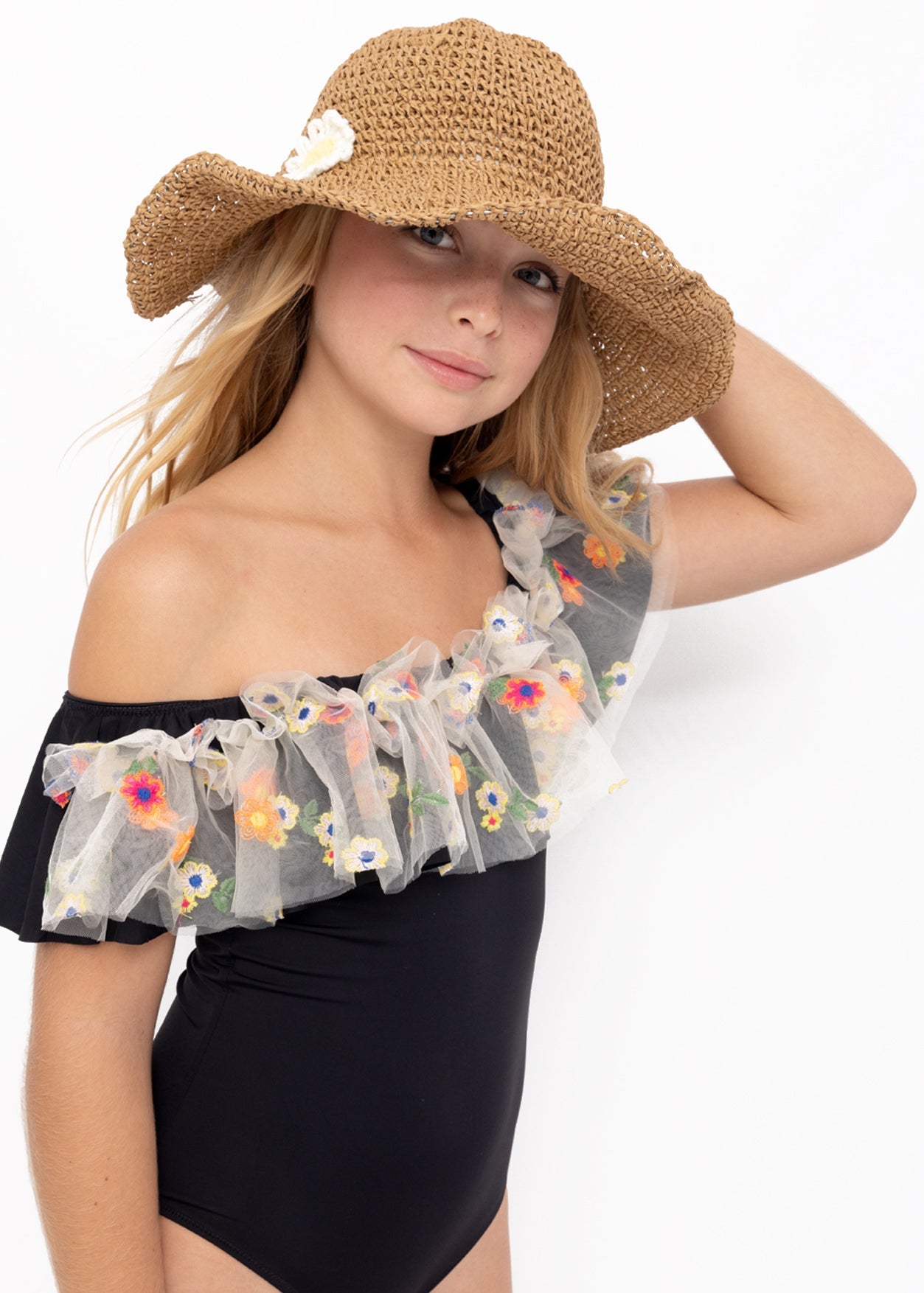 Straw Hat with Sun Flower Crochet