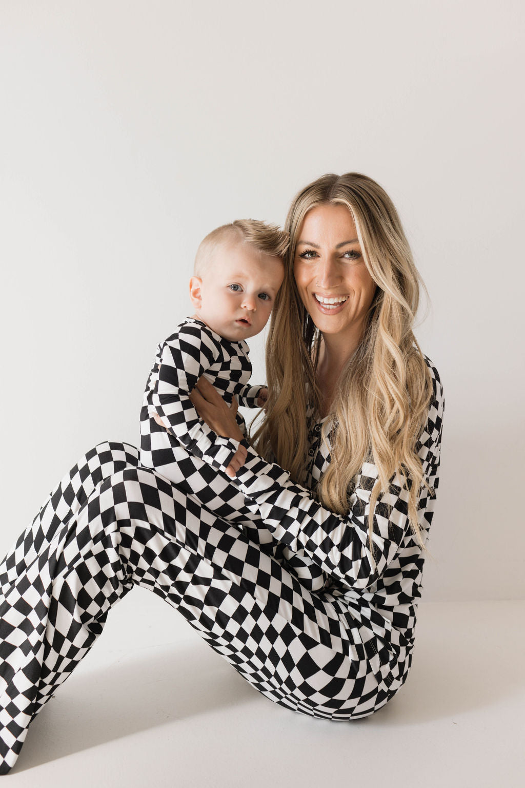 Women's Bamboo Pajamas | Black & White Wavy Checkerboard