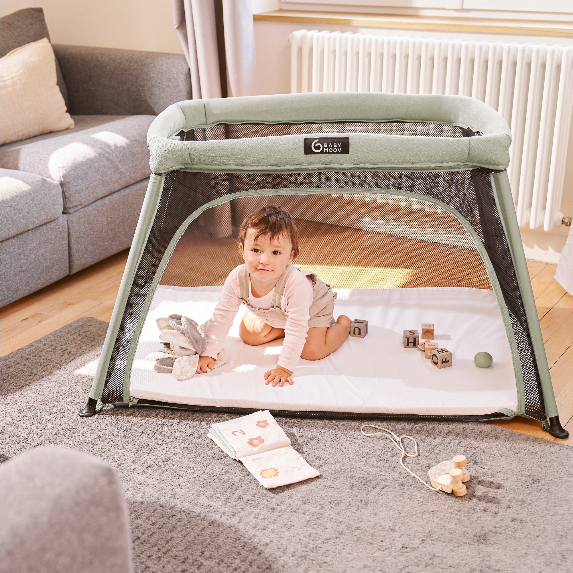 Travel crib and bed 3-in-1 Moov and Comfy