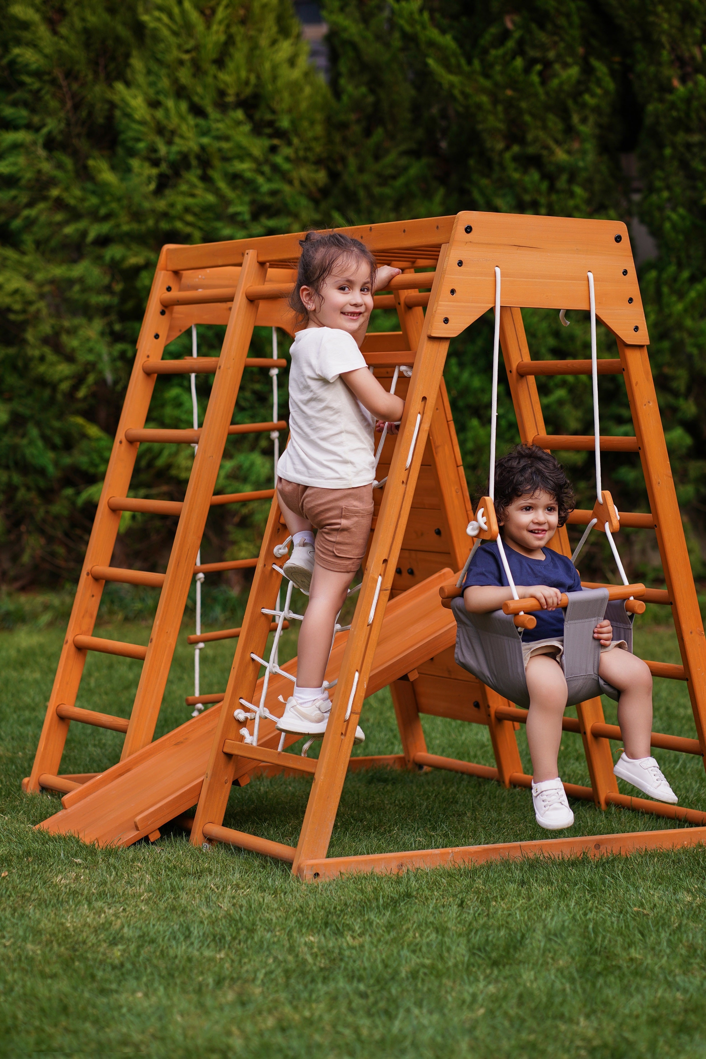 Magnolia - Outdoor and Indoor - Real Wood 7-in-1 Playset