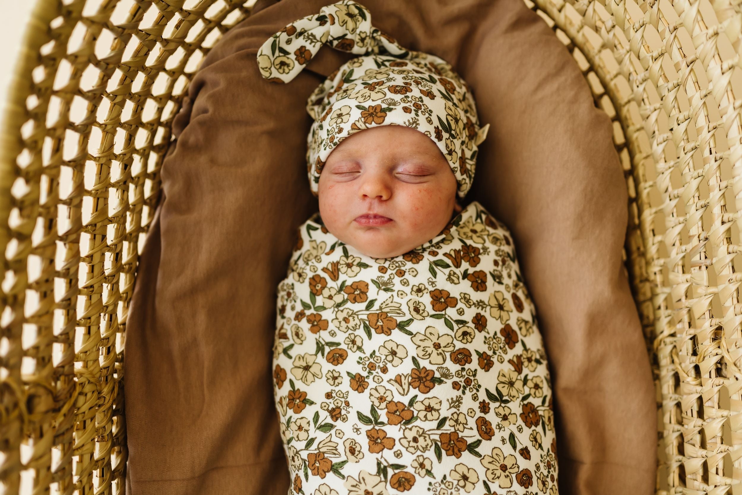 Organic Swaddle Blanket & Hat - Daffodil