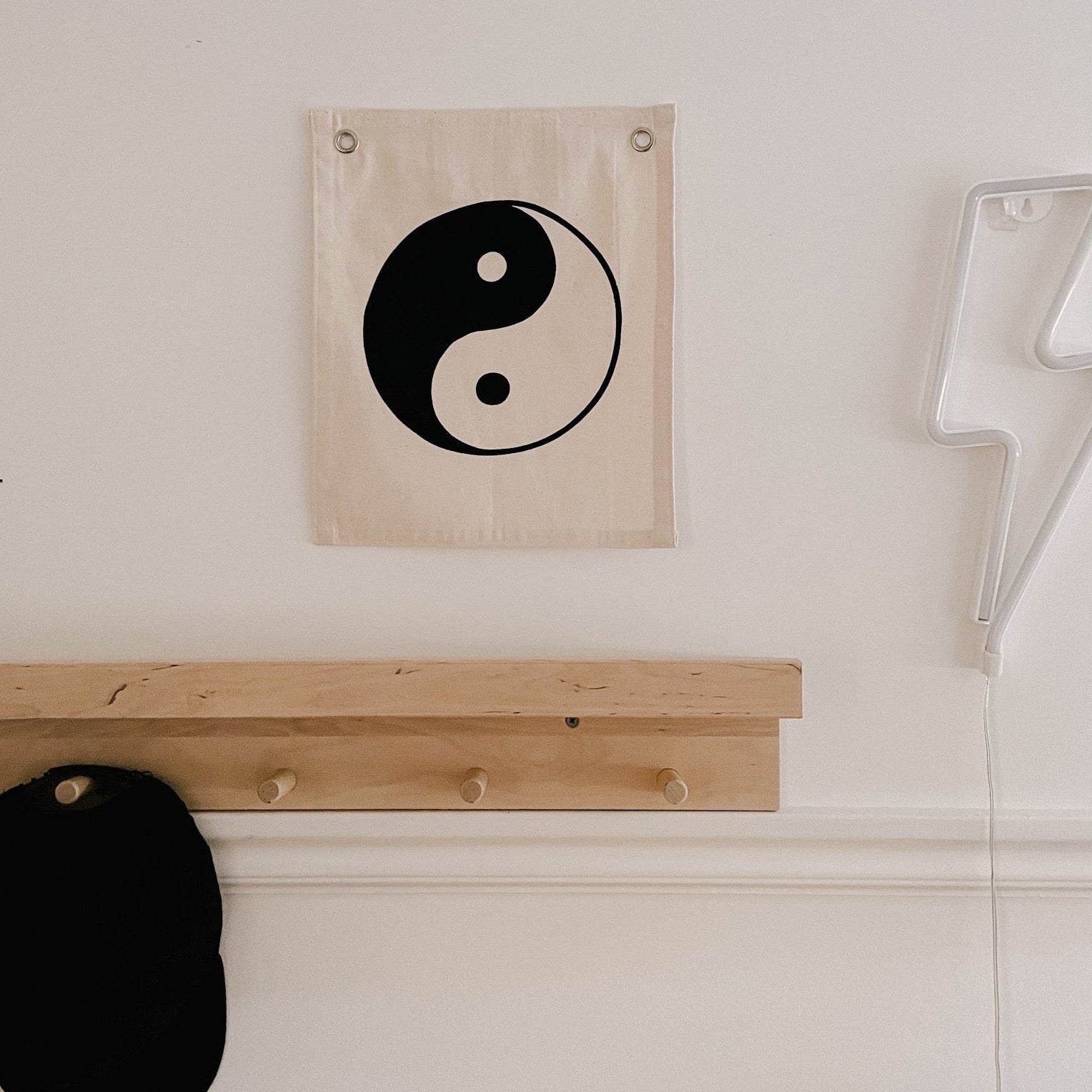 yin yang banner