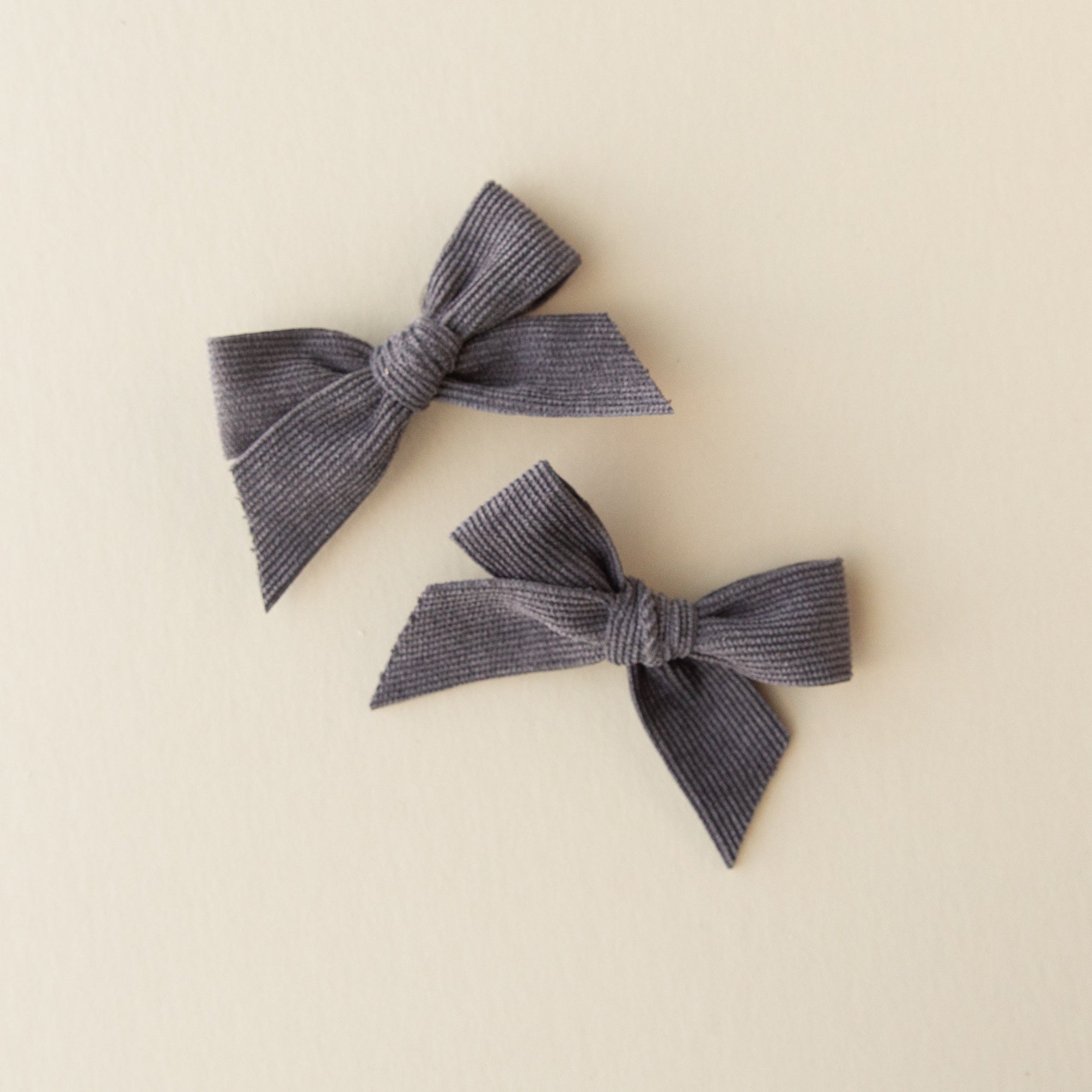 Lead | Corduroy Ribbon Bow