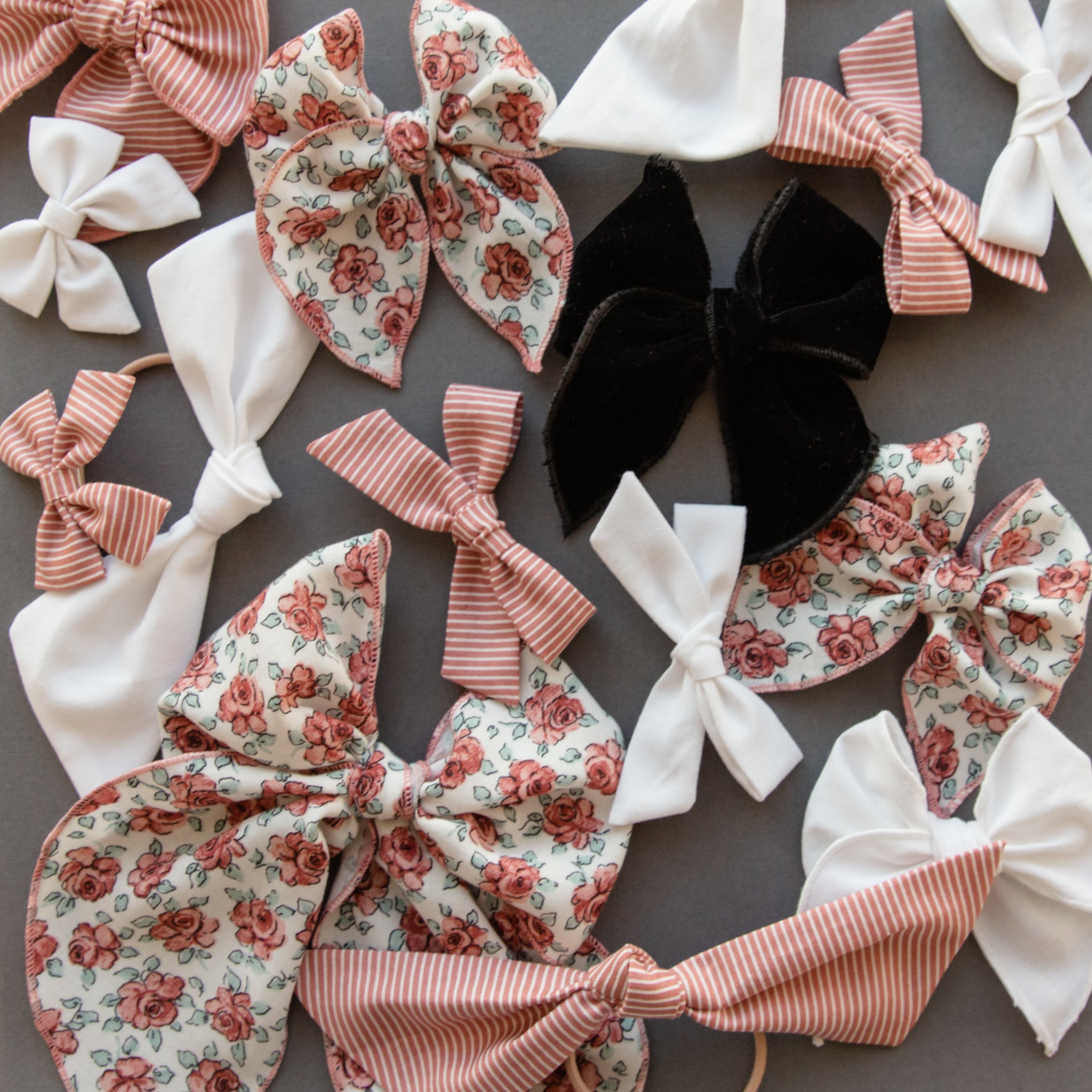 True White | Pigtail Set - Petite Party Bow