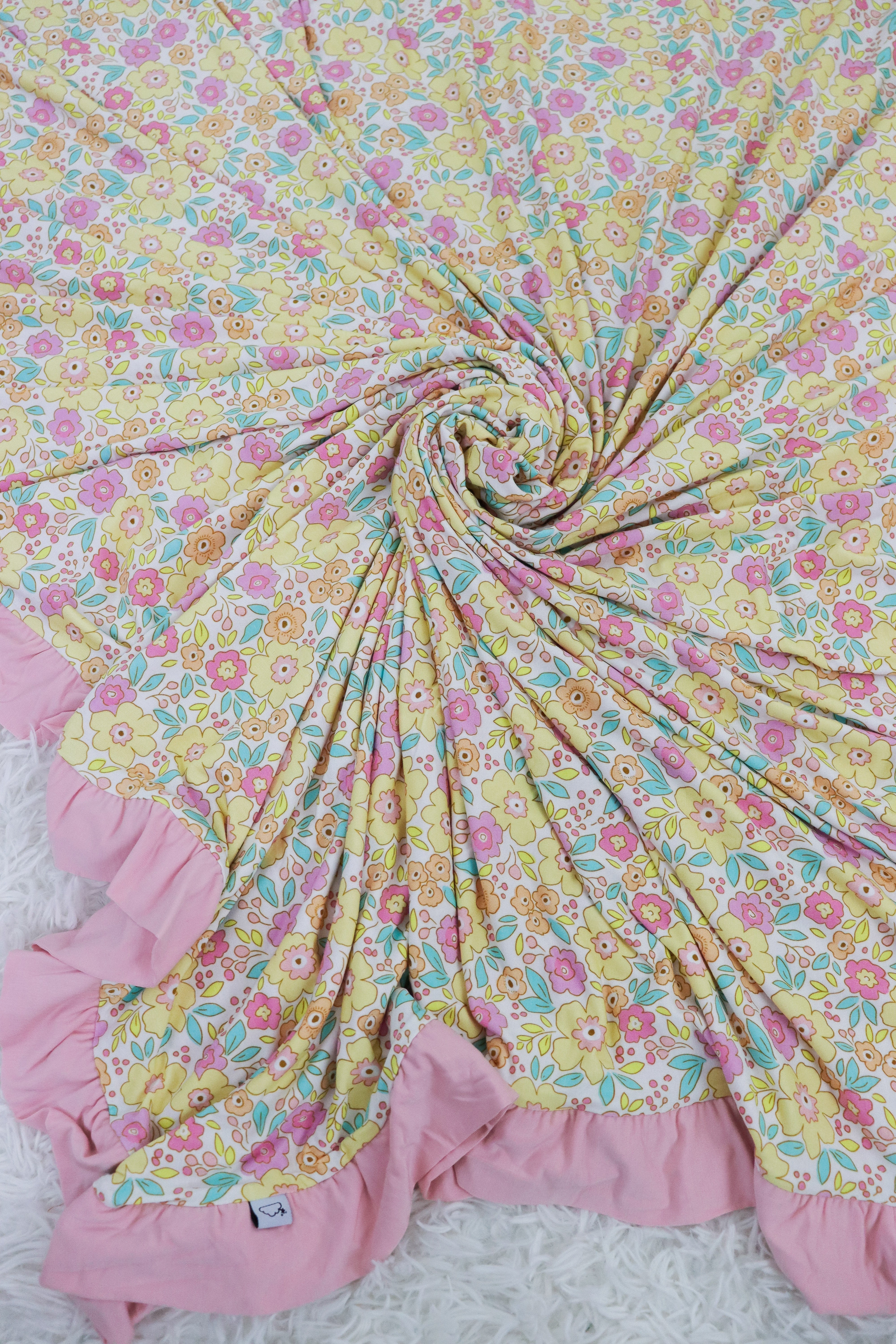 Bloomin' Wildflowers Dream Ruffle Blanket