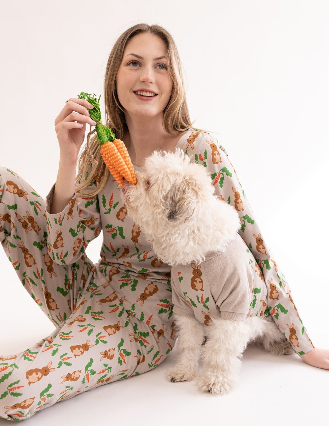 Women's Loose Fit Beige Rabbit Pajamas