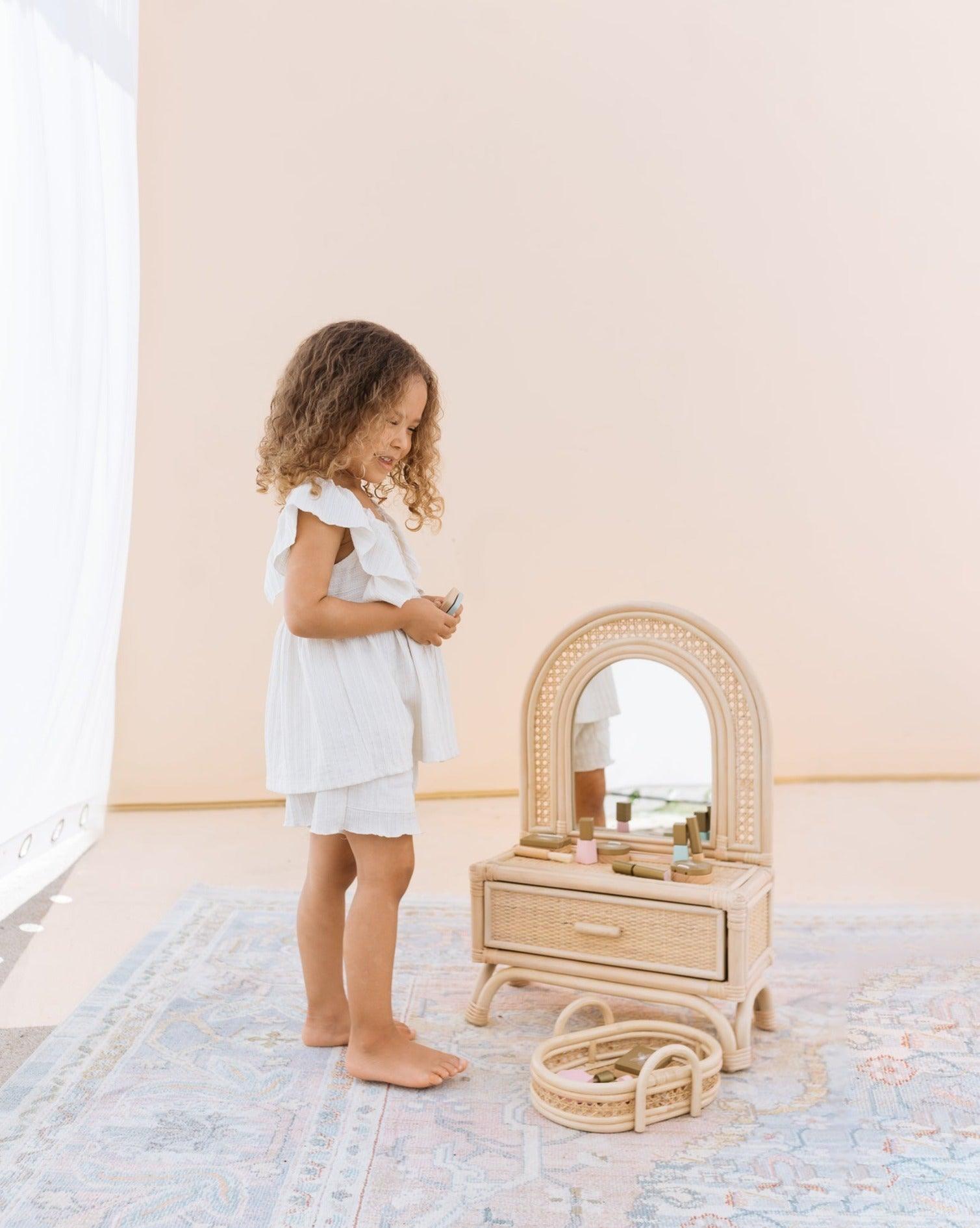 Arch Kids Floor Vanity - Why and Whale