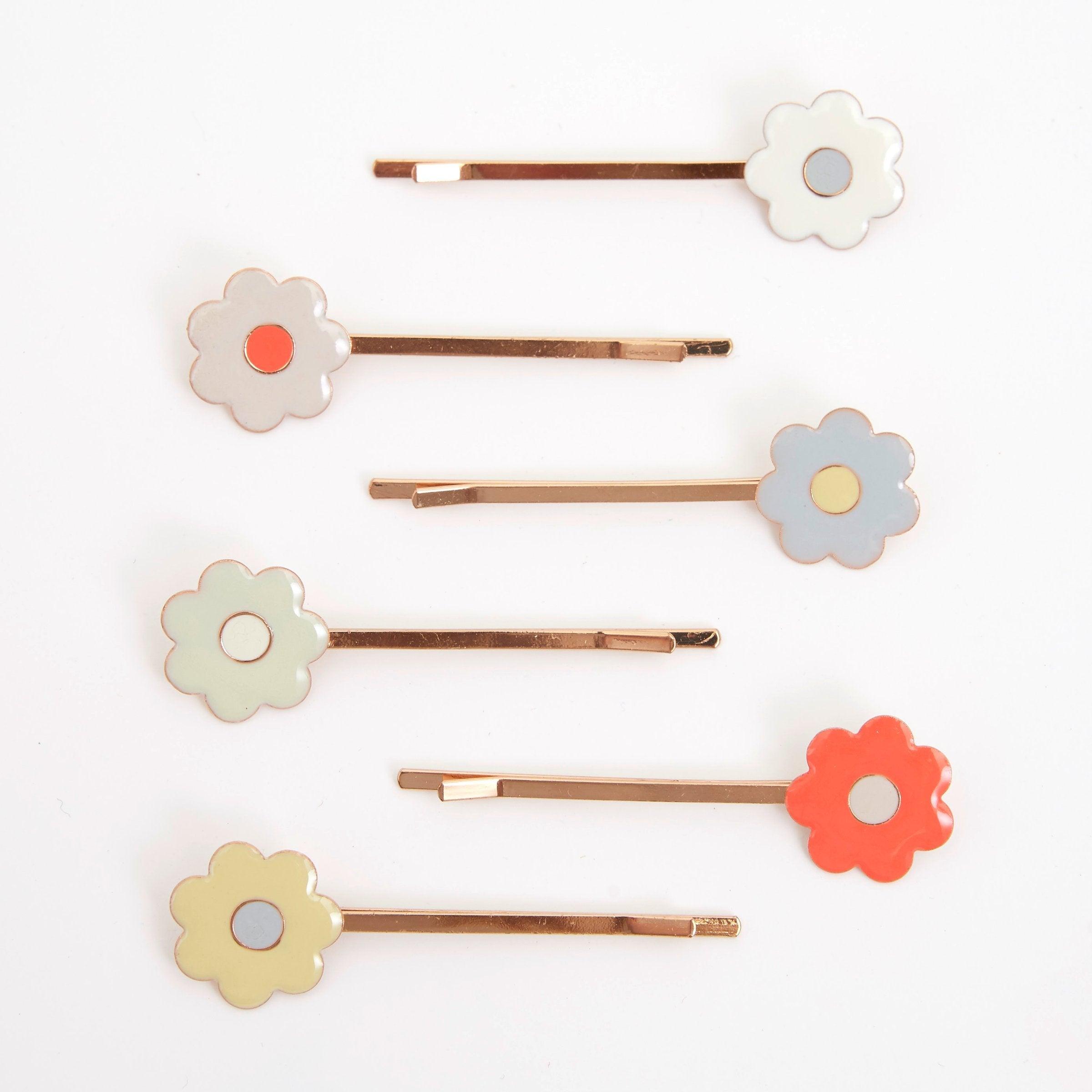 Daisy Enamel Hair Slides (x 6) - Why and Whale