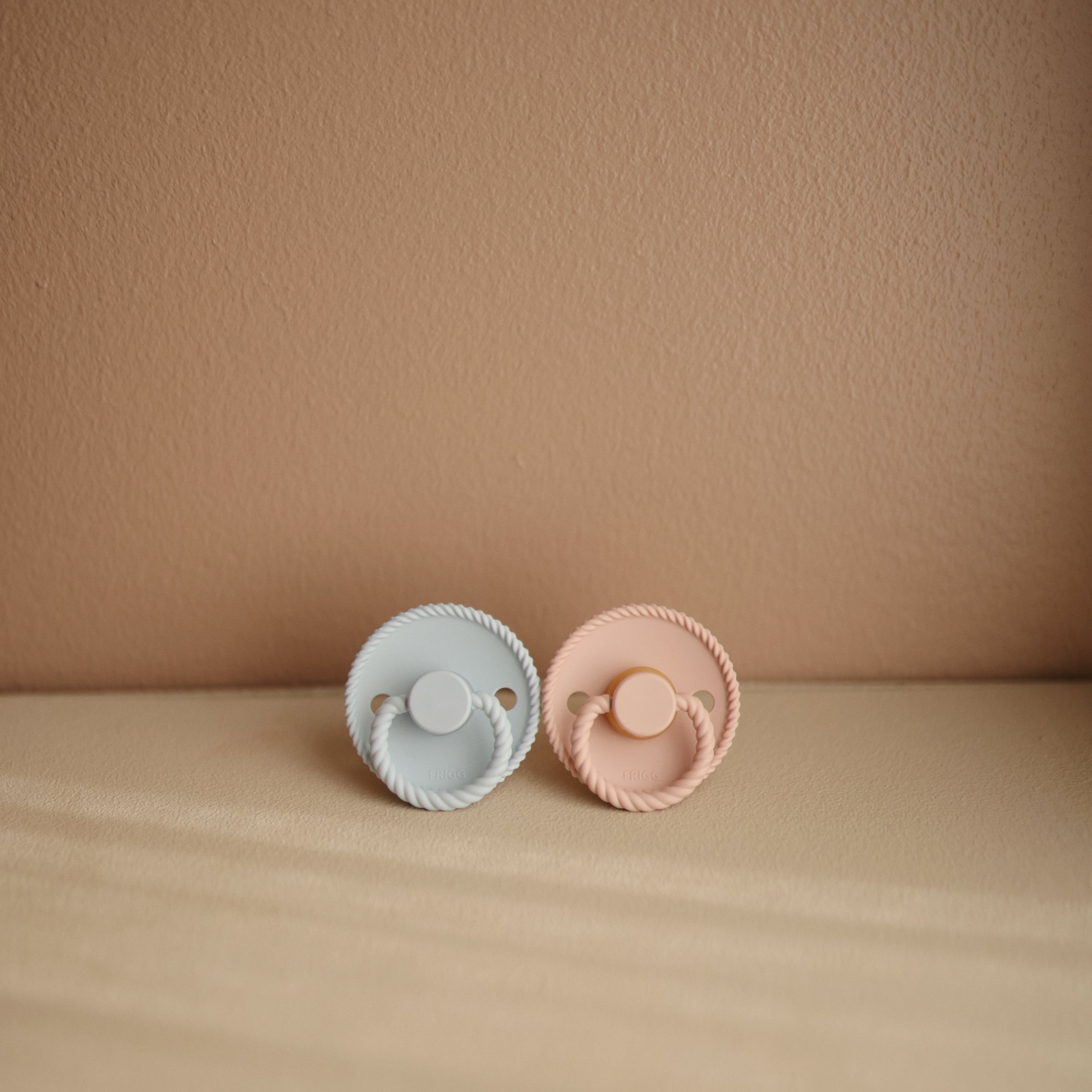 FRIGG Rope Silicone Pacifier 2-Pack