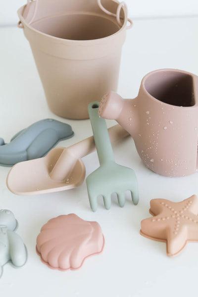Garden Toy Set in Coral - Why and Whale