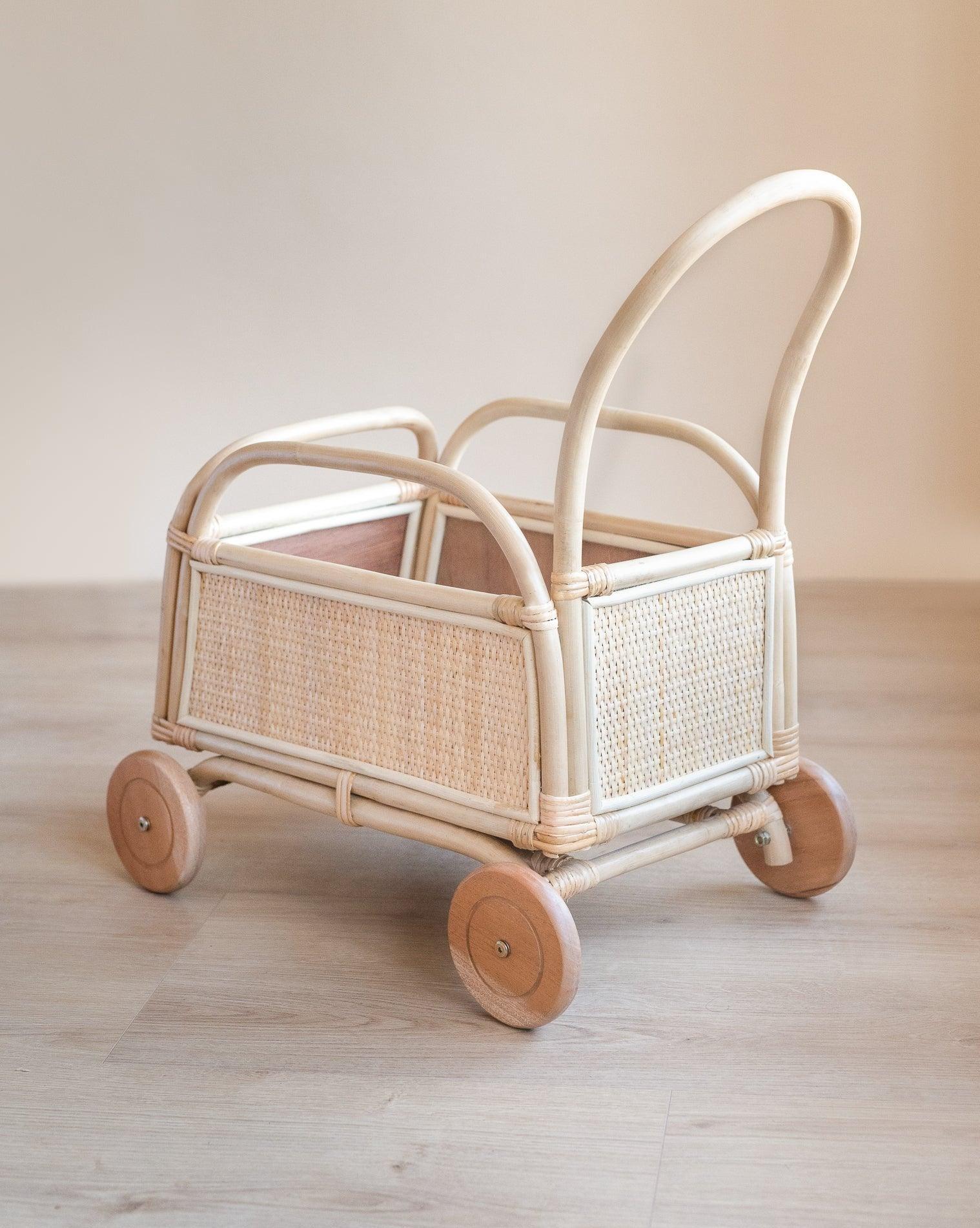 Ollie Rattan Push Car - Why and Whale