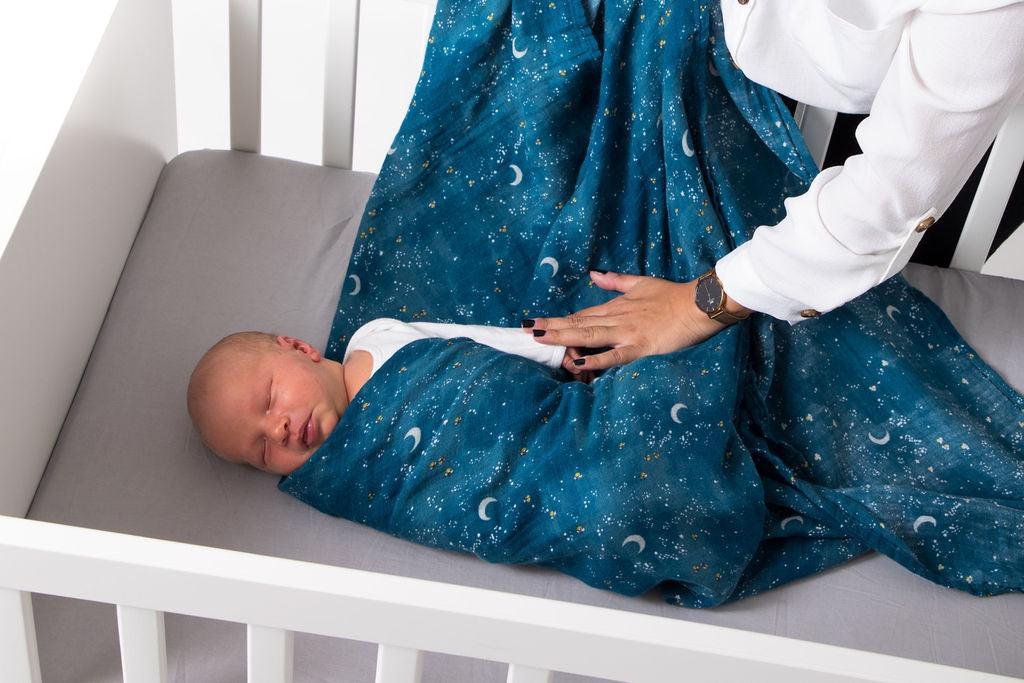 ORGANIC SWADDLE - STARRY NIGHT - Why and Whale