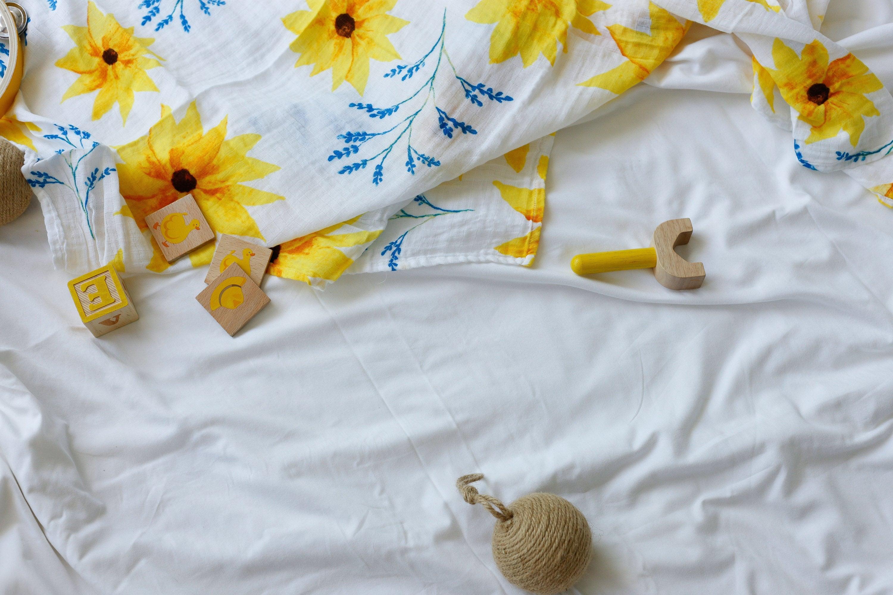 ORGANIC SWADDLE - SUNFLOWER - Why and Whale