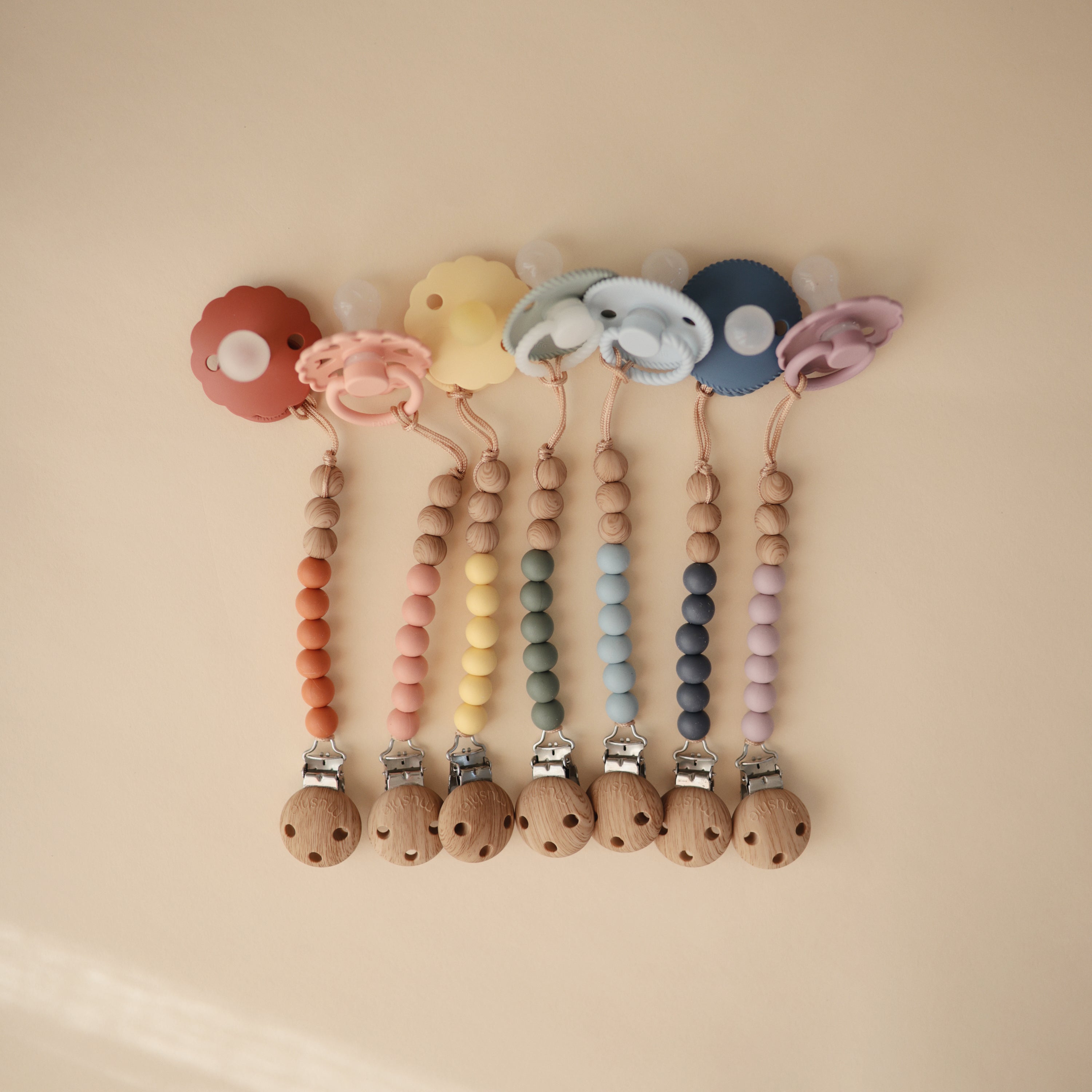 Silicone Pacifier Clip | Eva