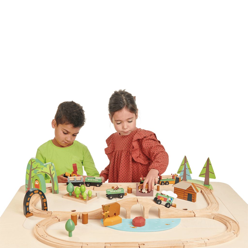 Tender Leaf Wild Pines Train Set - Why and Whale