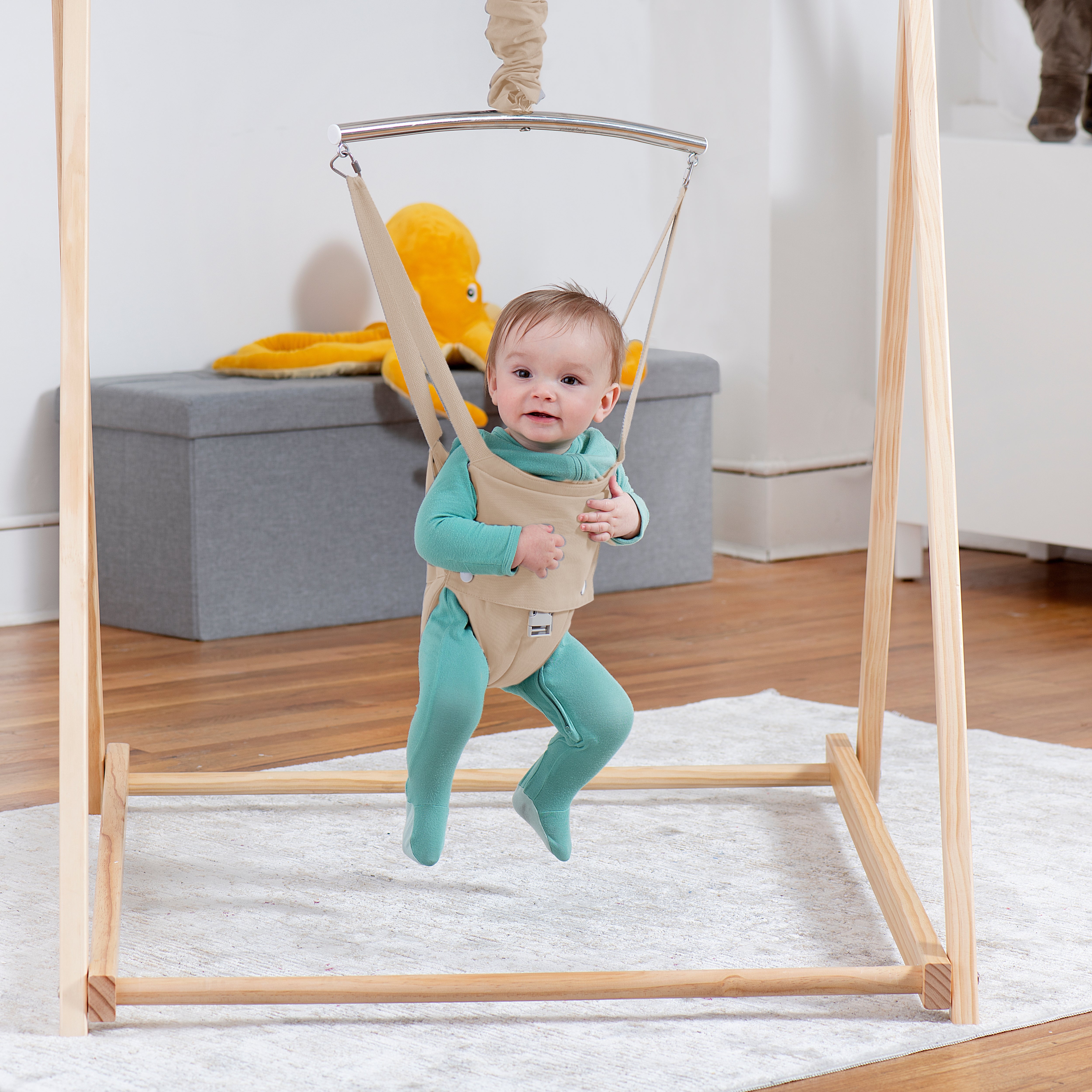 Tulip - Foldable Baby Bouncer with Harness