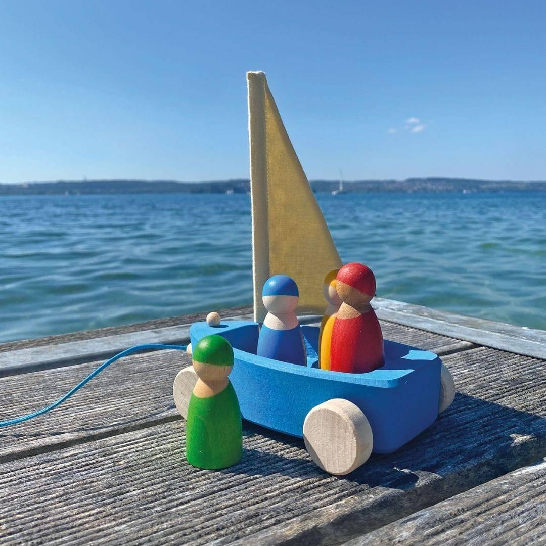 Wooden Land Yacht and Four Peg Friends - Why and Whale